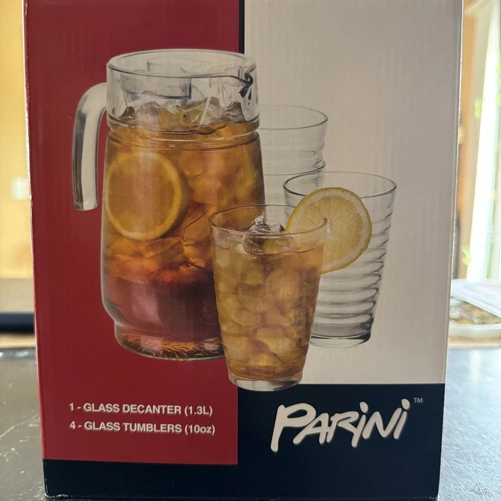 Parini glass decanter